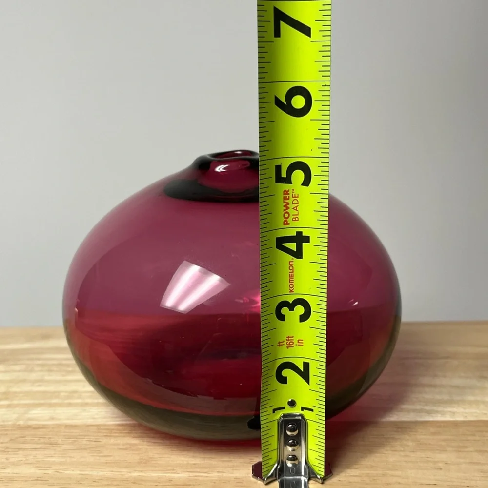 Large Vintage Round Cranberry Pilgrim Glass Vase - Picture 5 of 5